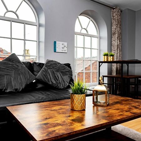Ferienwohnung The Glyndwr - Berwyn House Wrexham Exterior foto
