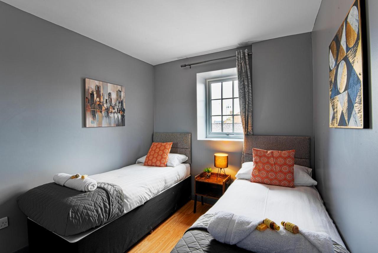 Ferienwohnung The Glyndwr - Berwyn House Wrexham Exterior foto